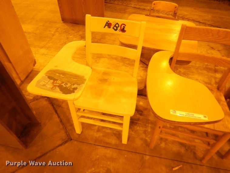 image for item IJ9258 Furniture