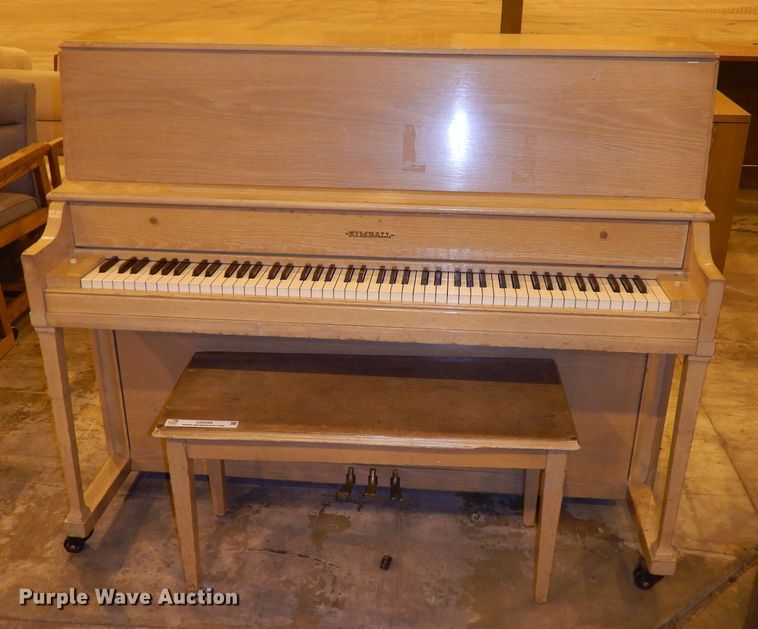 image for item IJ9259 Kimball piano