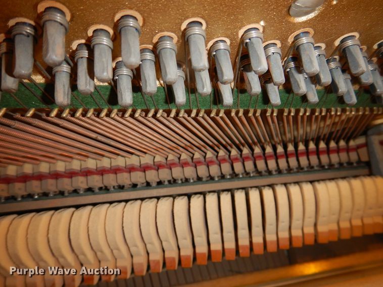 image for item IJ9259 Kimball piano