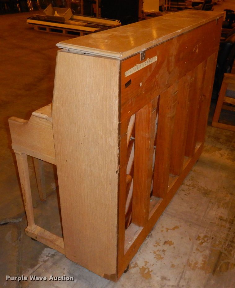 image for item IJ9259 Kimball piano