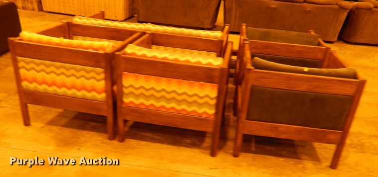 image for item IJ9262 Furniture