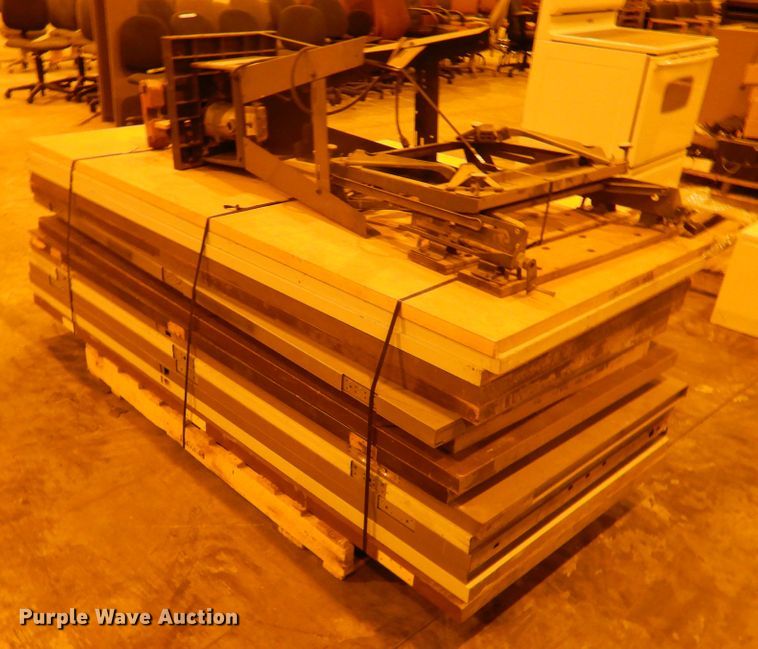 image for item IJ9265 Office supplies and equipment