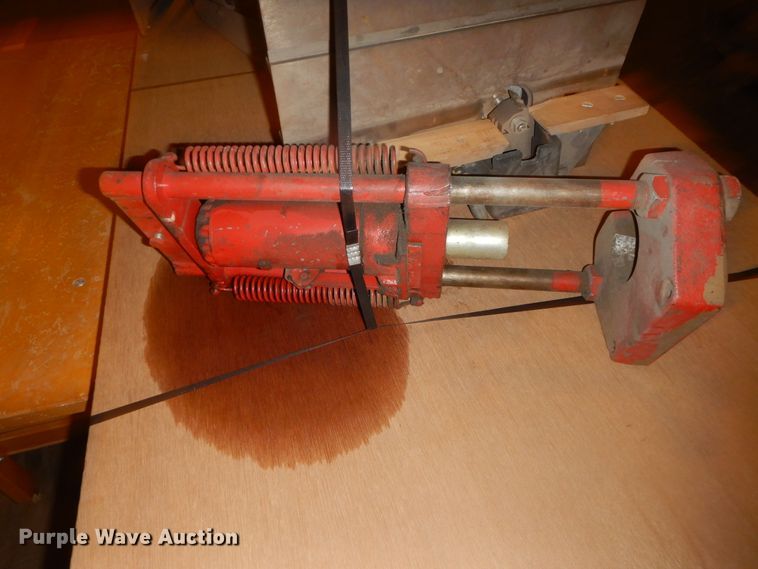 image for item IJ9265 Office supplies and equipment