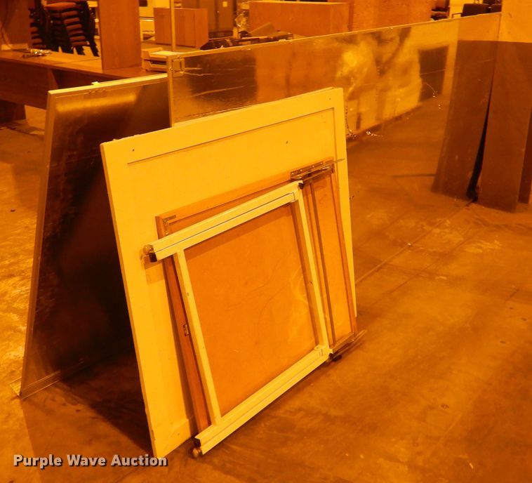 image for item IJ9266 Office supplies and equipment