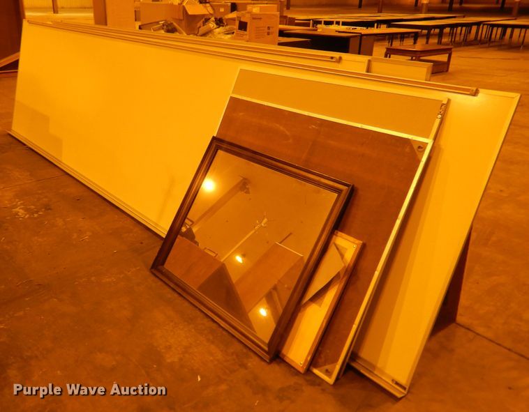 image for item IJ9266 Office supplies and equipment