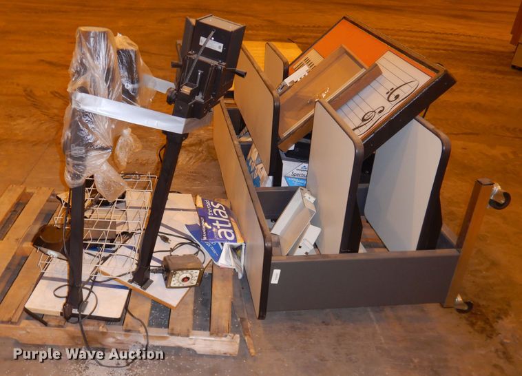 image for item IJ9266 Office supplies and equipment