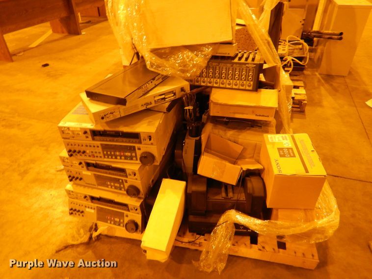 image for item IJ9268 Office supplies and equipment