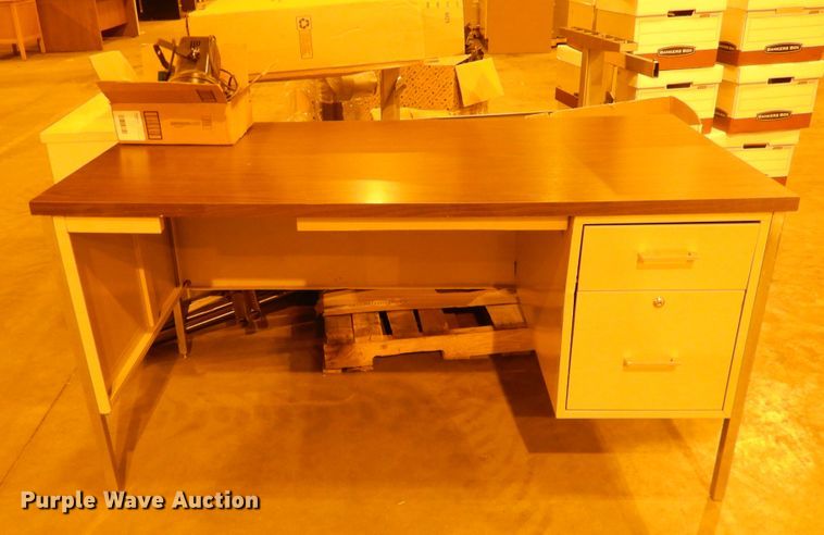 image for item IJ9268 Office supplies and equipment