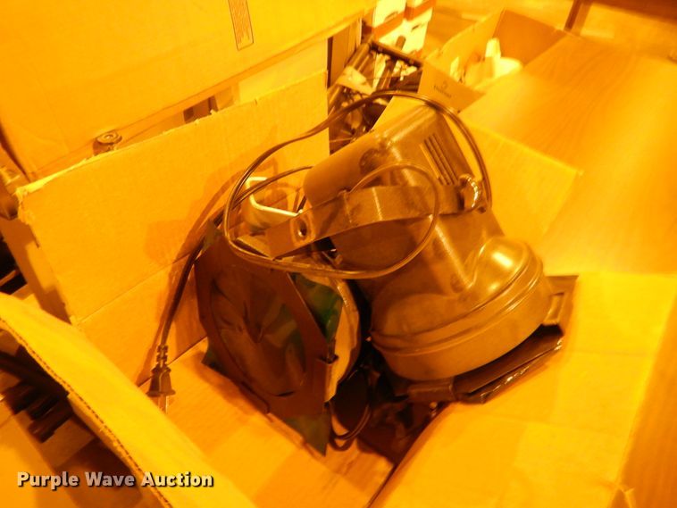 image for item IJ9268 Office supplies and equipment