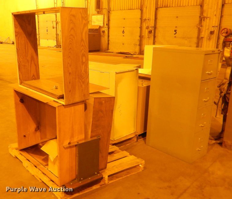 image for item IJ9272 Approximately 18 metal filing cabinets