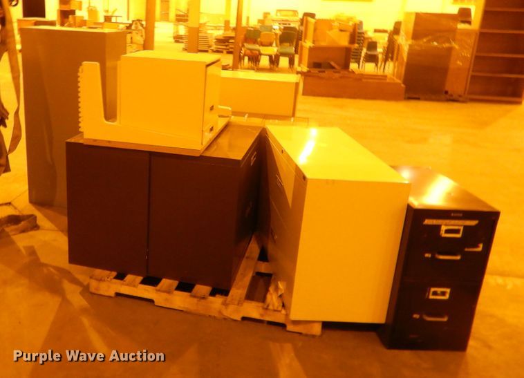 image for item IJ9272 Approximately 18 metal filing cabinets