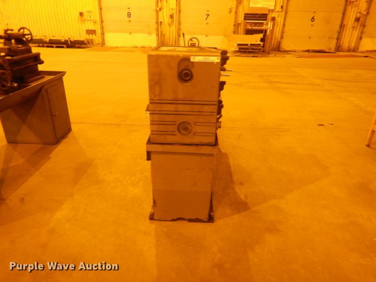 image for item IJ9273 1995 Jet GH-1340T lathe