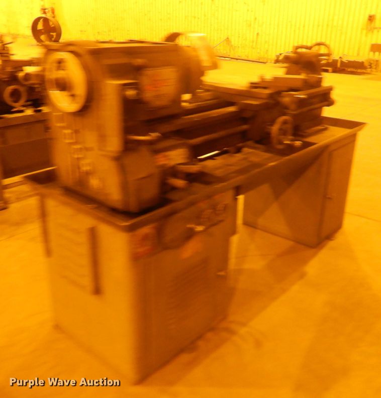 image for item IJ9274 Logan 6561H lathe