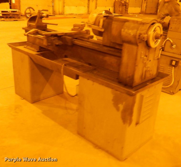 image for item IJ9274 Logan 6561H lathe