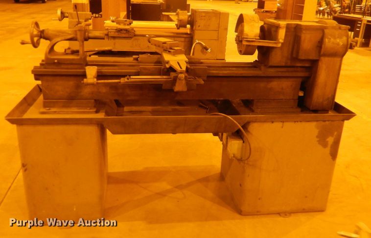 image for item IJ9274 Logan 6561H lathe