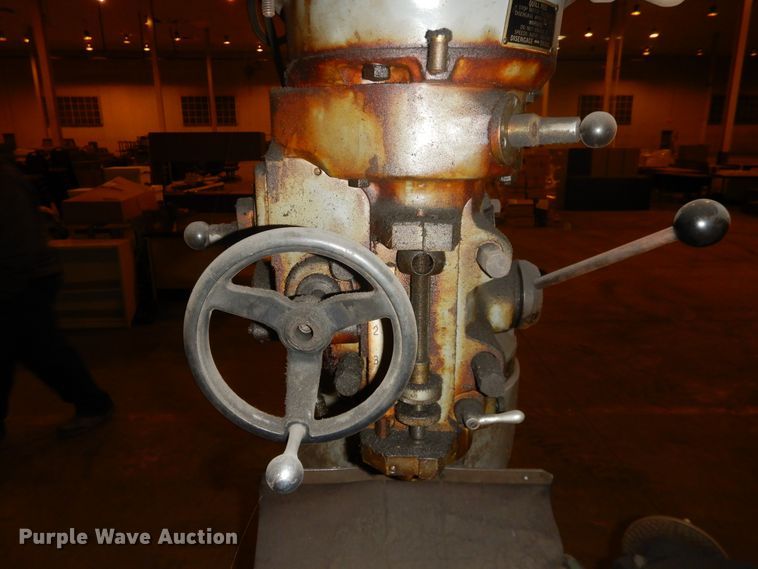 image for item IJ9277 1985 Supermax milling machine