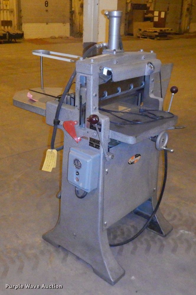 image for item IJ9278 Challenge HB paper cutter