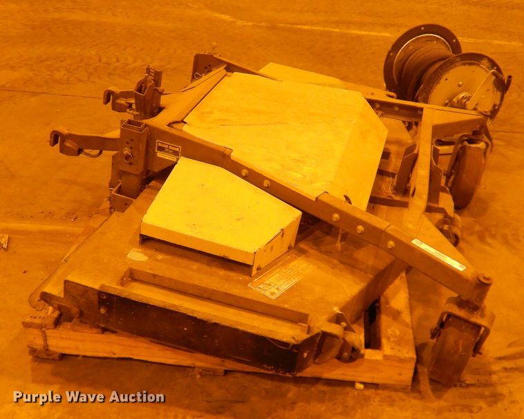 image for item IJ9281 Lawn and garden equipment