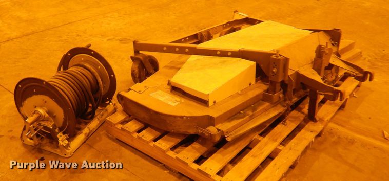 image for item IJ9281 Lawn and garden equipment