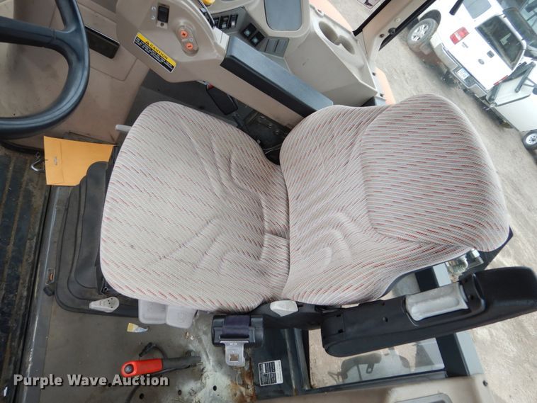 image for item IK9960 Kubota M125X  MFWD tractor