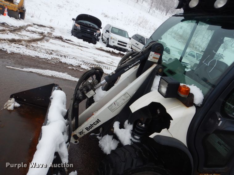 image for item IK9963 Bobcat Toolcat 5600  utility vehicle