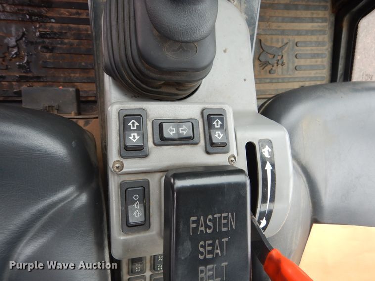 image for item IK9963 Bobcat Toolcat 5600  utility vehicle