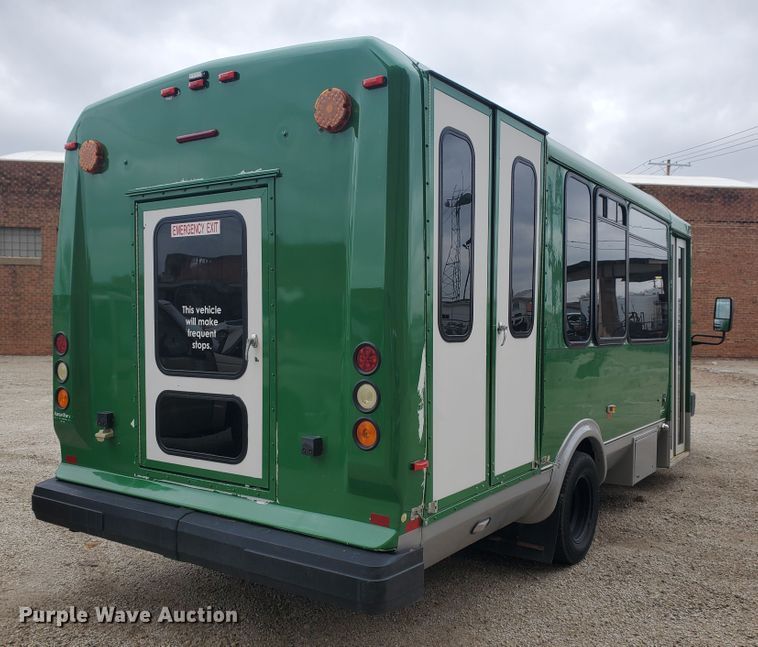 image for item IL9049 2012 Ford E450  shuttle bus