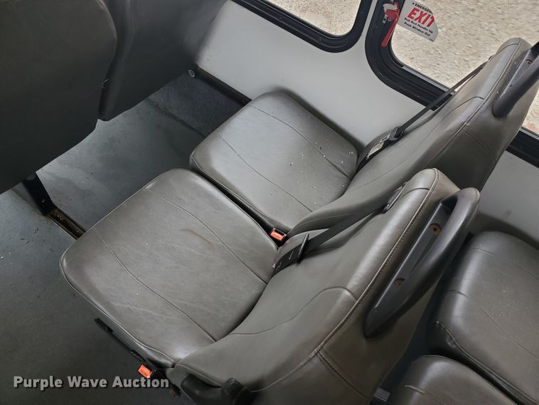 image for item IL9049 2012 Ford E450  shuttle bus