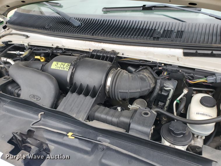 image for item IL9049 2012 Ford E450  shuttle bus