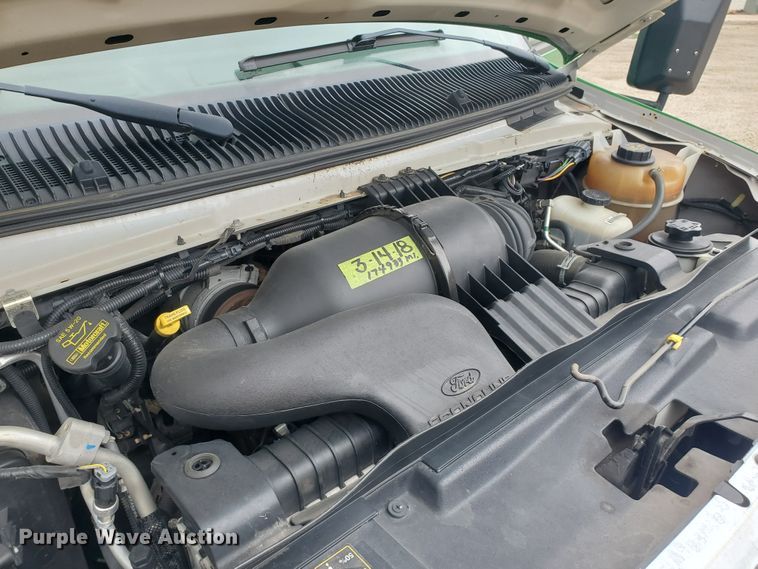 image for item IL9049 2012 Ford E450  shuttle bus