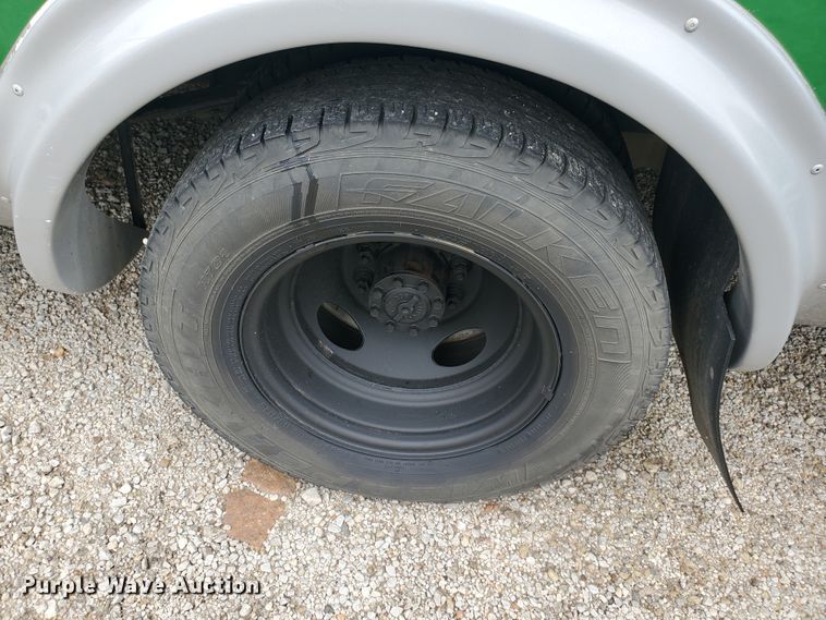 image for item IL9049 2012 Ford E450  shuttle bus