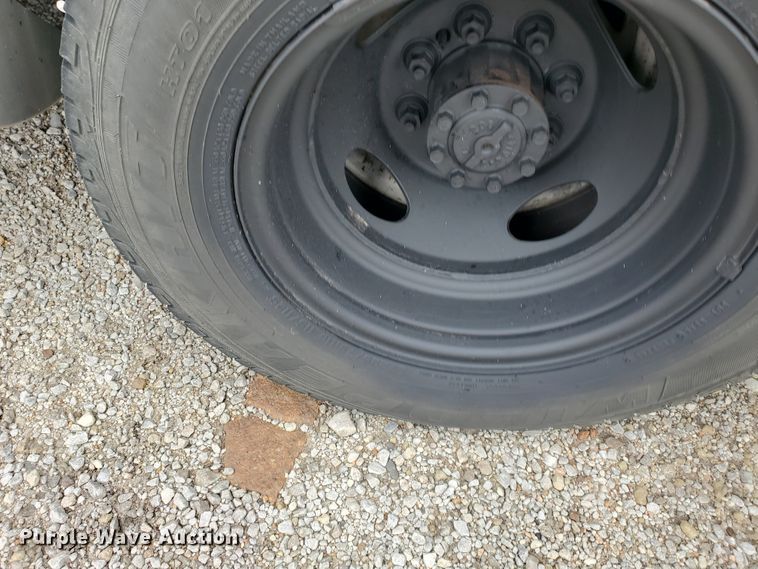 image for item IL9049 2012 Ford E450  shuttle bus