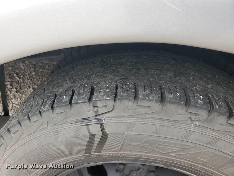 image for item IL9049 2012 Ford E450  shuttle bus