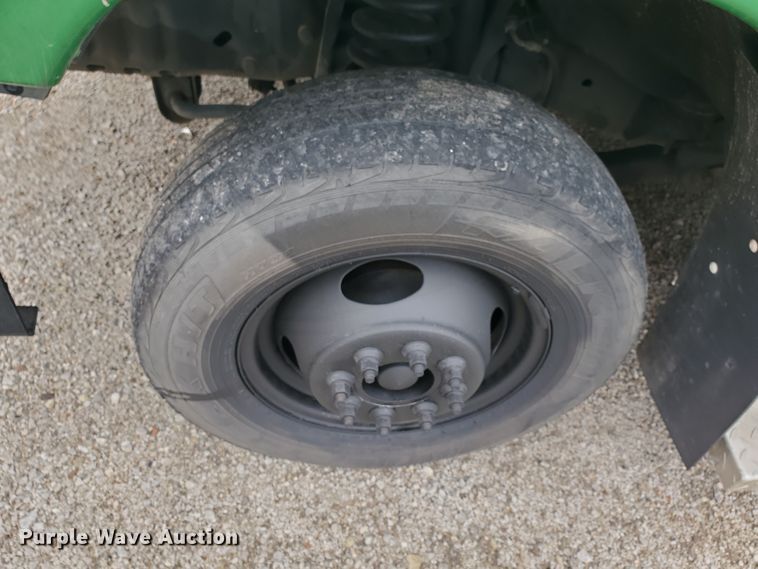 image for item IL9049 2012 Ford E450  shuttle bus