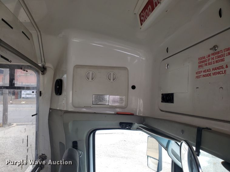 image for item IL9050 2012 Ford E450  shuttle bus