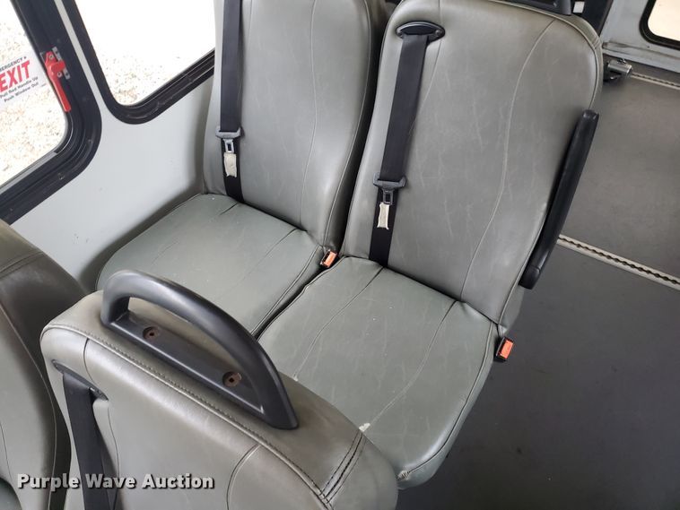 image for item IL9050 2012 Ford E450  shuttle bus