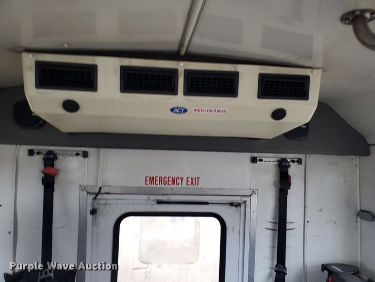 image for item IL9050 2012 Ford E450  shuttle bus
