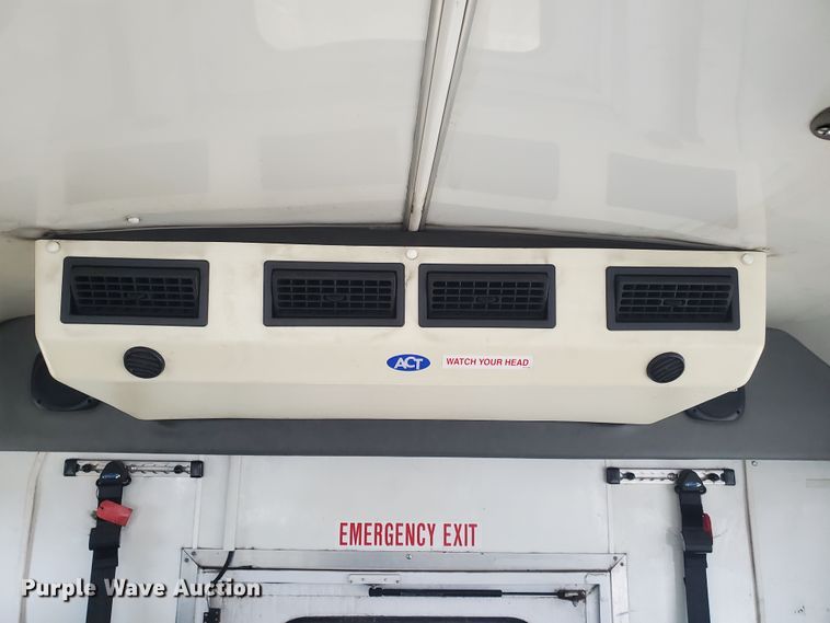image for item IL9050 2012 Ford E450  shuttle bus