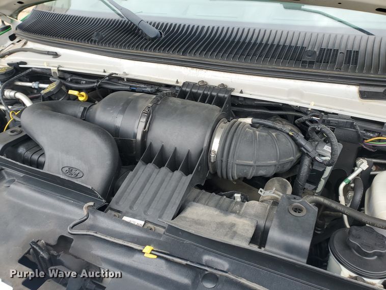 image for item IL9050 2012 Ford E450  shuttle bus