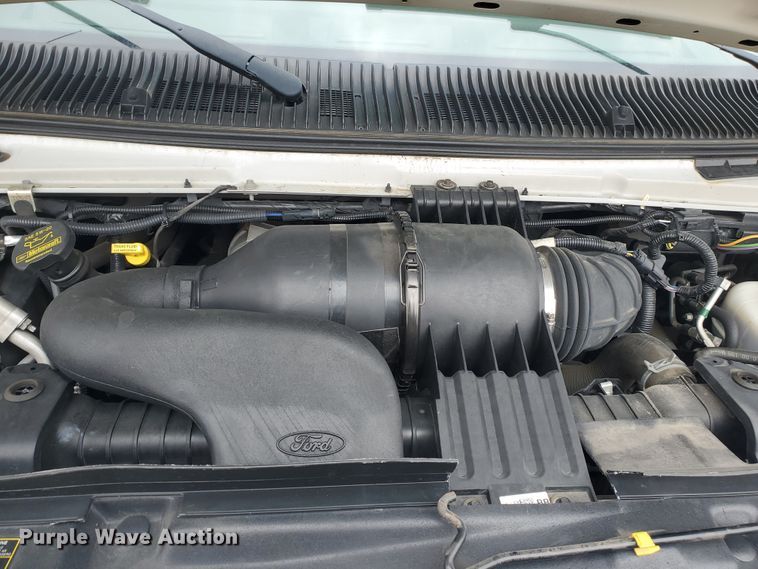 image for item IL9050 2012 Ford E450  shuttle bus