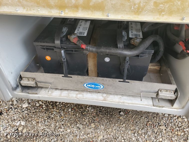 image for item IL9050 2012 Ford E450  shuttle bus