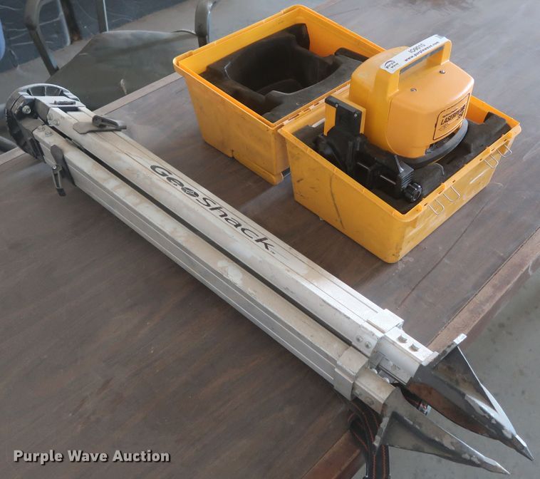 image for item IO9010 Spectra Physics Laser Plane 350 laser level