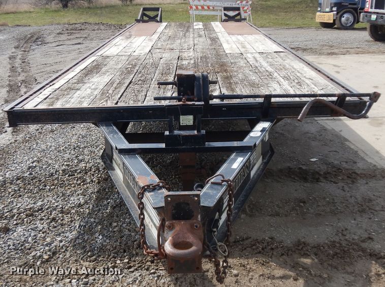 image for item IP9104 1996 Titan  equipment trailer