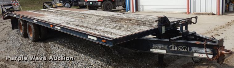 image for item IP9104 1996 Titan  equipment trailer