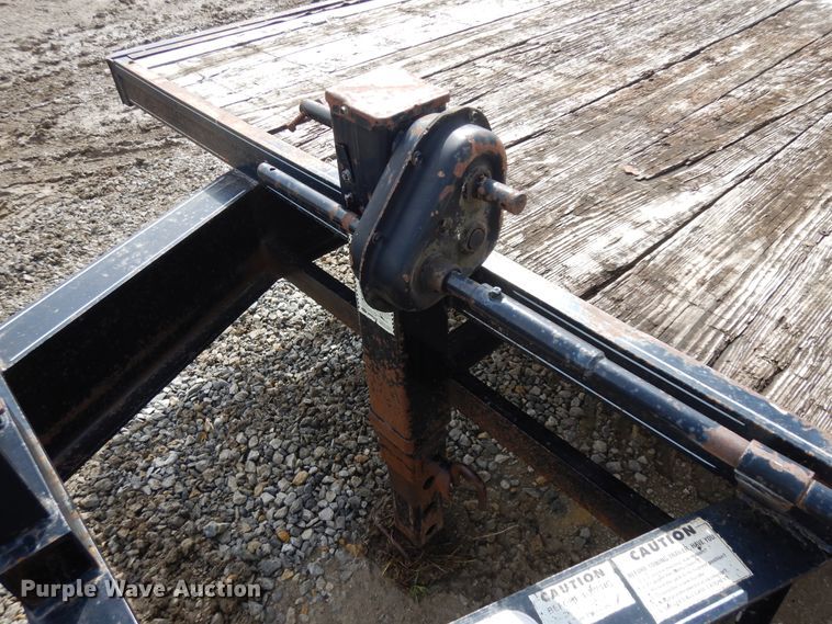 image for item IP9104 1996 Titan  equipment trailer