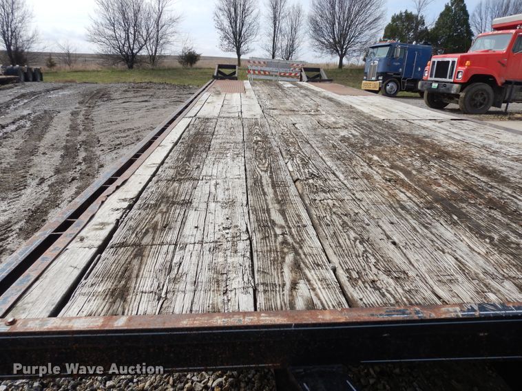 image for item IP9104 1996 Titan  equipment trailer