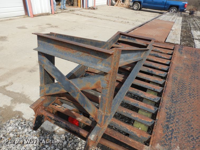 image for item IP9104 1996 Titan  equipment trailer