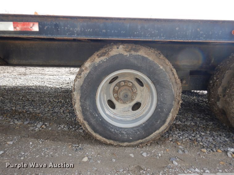 image for item IP9104 1996 Titan  equipment trailer