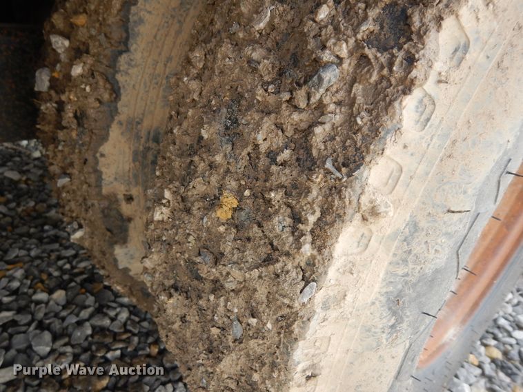 image for item IP9104 1996 Titan  equipment trailer