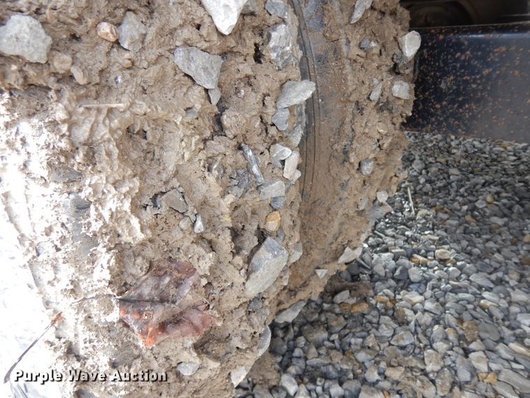 image for item IP9104 1996 Titan  equipment trailer